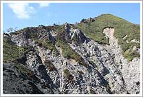 沢入山東面のガレ