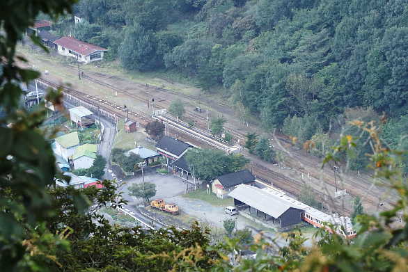 品振山から足尾駅展望