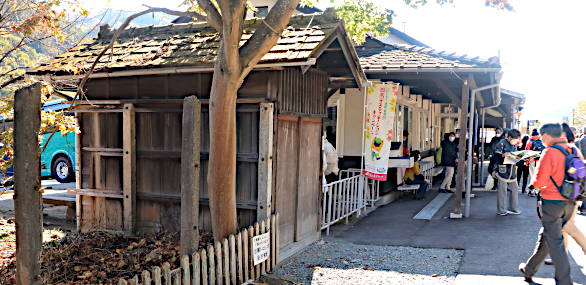 足尾駅手小荷物保管庫